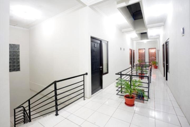 Dparagon Dwikora Palembang Exterior foto