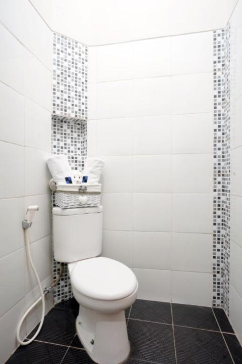 Dparagon Dwikora Palembang Exterior foto